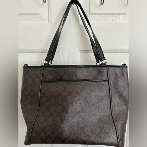 Coach Signature Purse- beautiful & great price!! - Picture 2 of 15